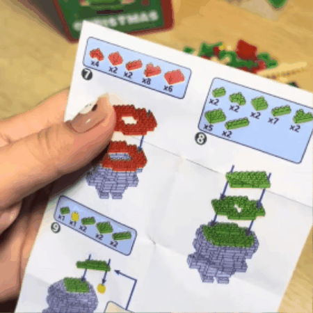 Kreative Baustein Christmas Figures – Fun Family Activity Toy for Creative Play (Ages 3–10)