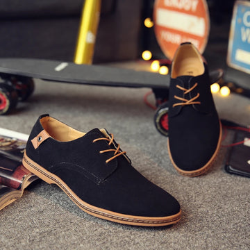 Loomora Classic Suede Oxford Sneakers