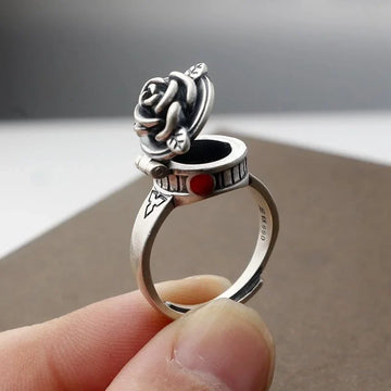 Duskmoor Hollow Rose Ring