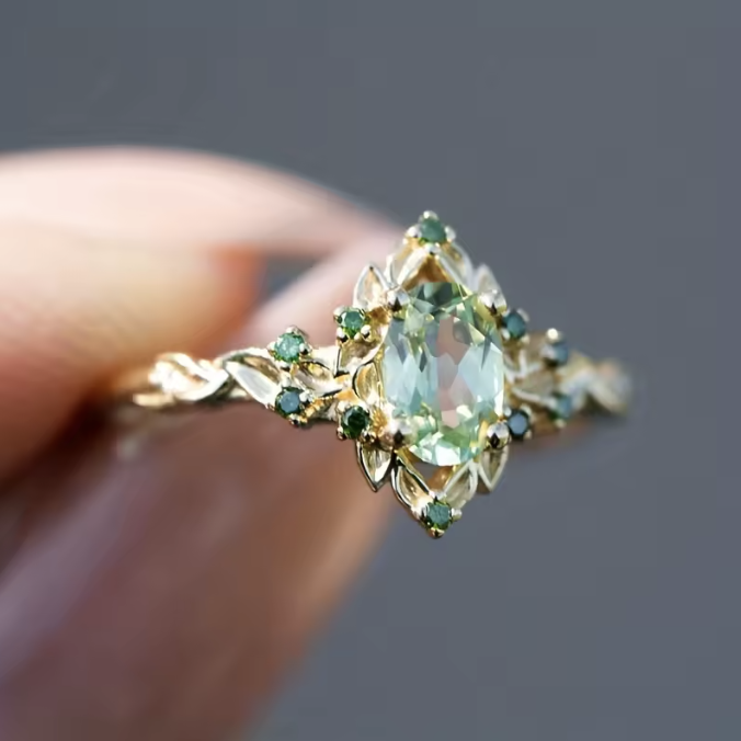 Eden Emerald Corona Ring