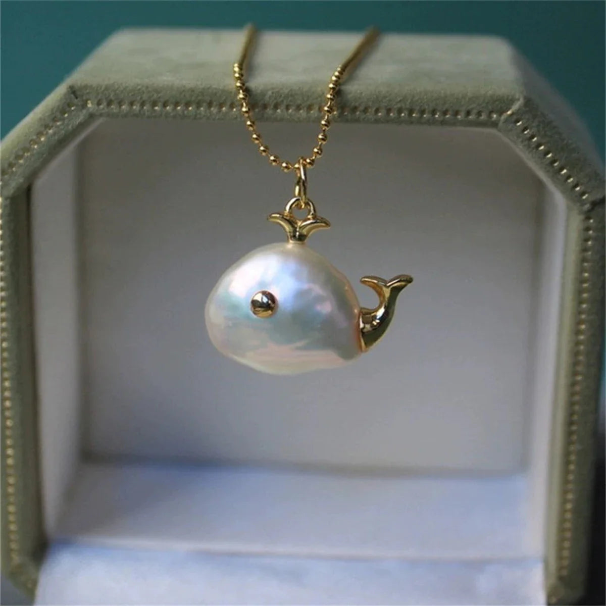 Lunar Pearl Set